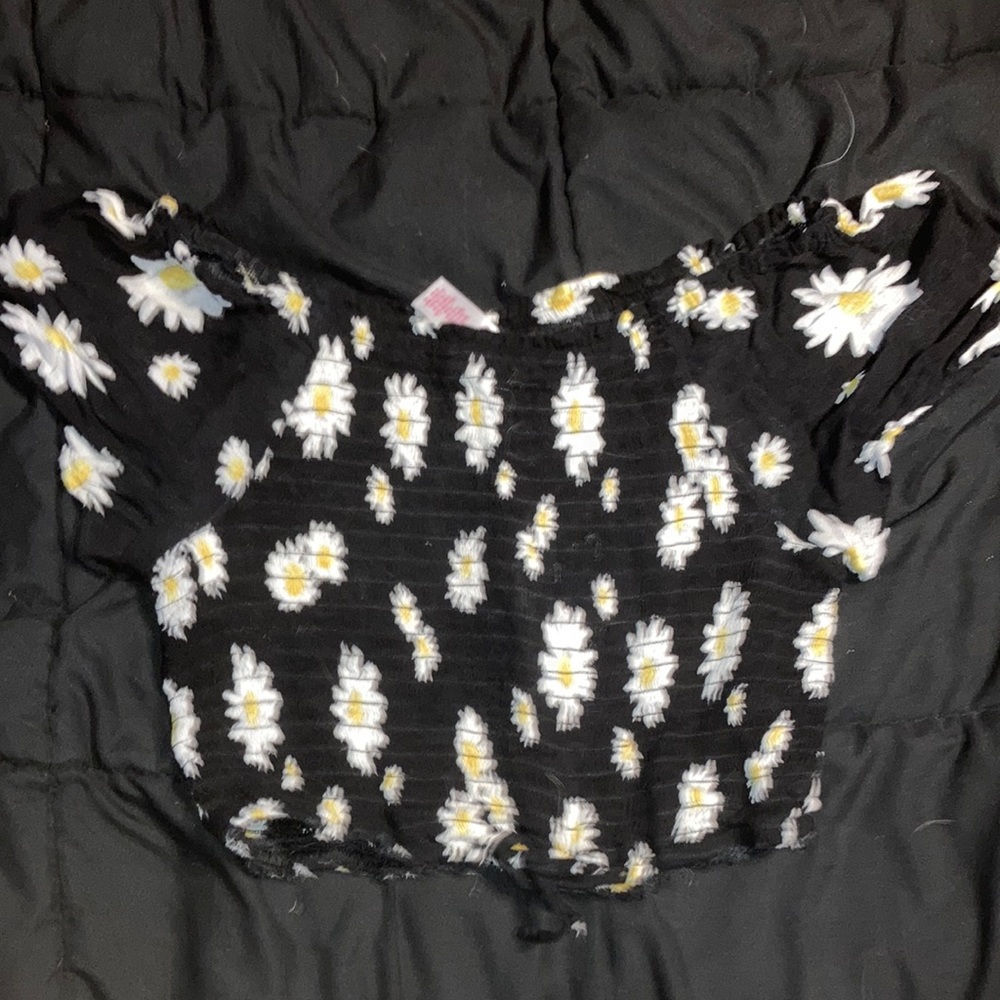 black daisy stretchy crop top